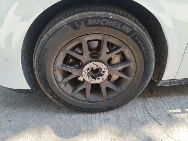 Li Auto MEGA — Фото автомобиля 22