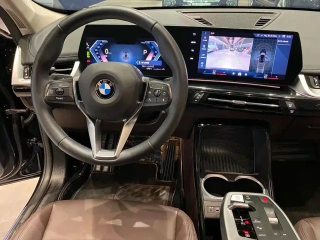BMW X1 — Фото автомобиля 14