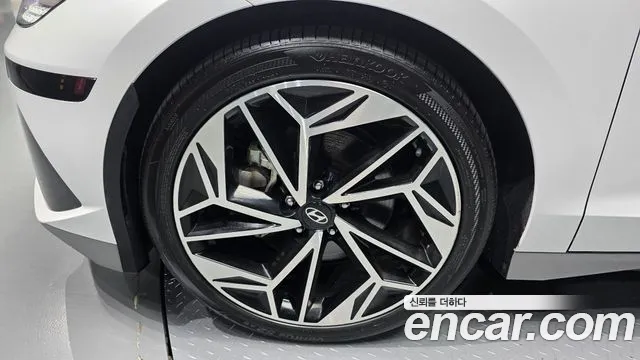 Hyundai Ioniq6 — Фото автомобиля 5