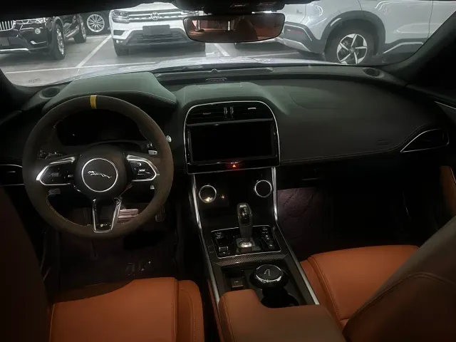 Jaguar XEL — Фото автомобиля 7