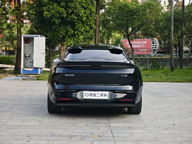 Zeekr 007 GT — Фото автомобиля 6