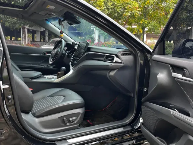 Toyota Camry — Фото автомобиля 19