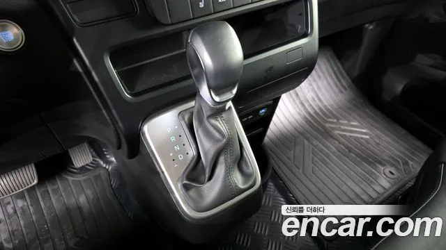 Hyundai Staria — Фото автомобиля 9