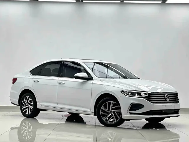 Volkswagen Lavida — Фото автомобиля 2