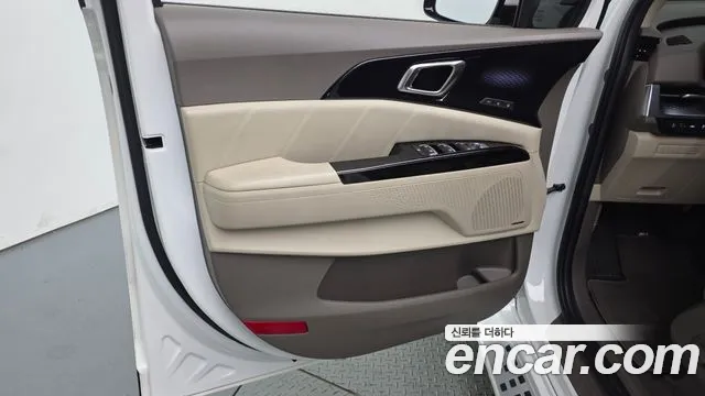 Kia Carnival 4th Gen — Фото автомобиля 13