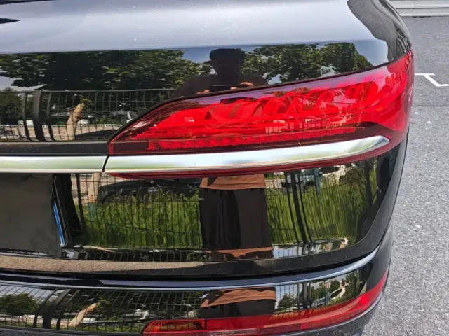 Audi Q7 — Фото автомобиля 7