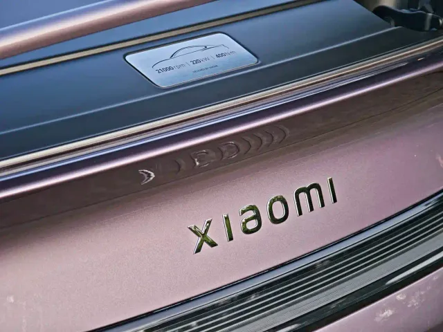 Xiaomi SU7 — Фото автомобиля 12
