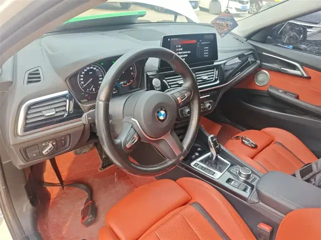 BMW 1 Series — Фото автомобиля 9