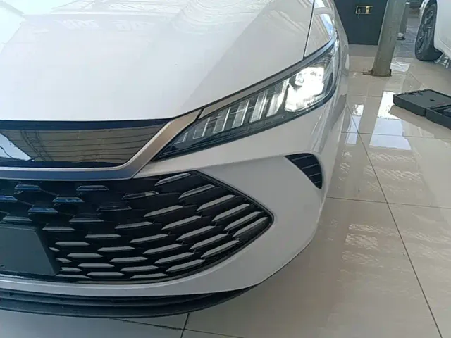 BYD Qin PLUS — Фото автомобиля 23