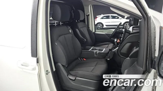 Hyundai Staria — Фото автомобиля 16