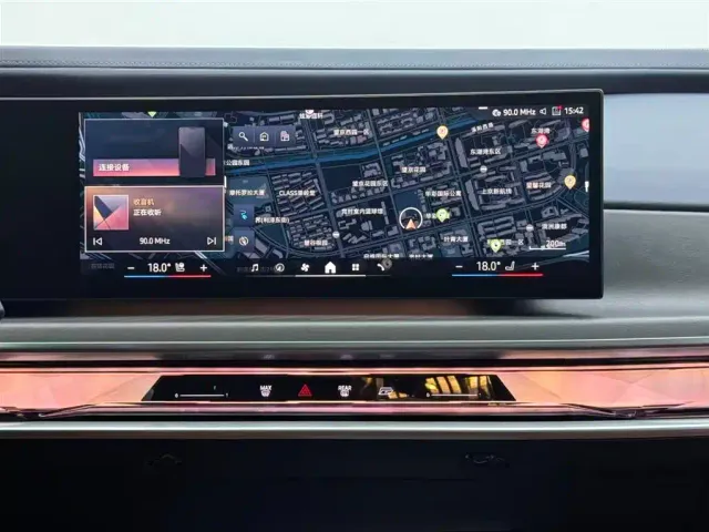 BMW i7 — Фото автомобиля 13