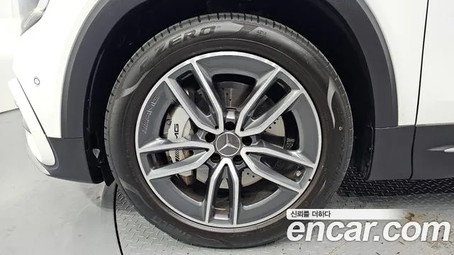 Mercedes-Benz GLB-Class — Фото автомобиля 5