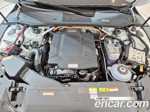 Audi A7 4K — Фото автомобиля 6