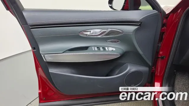 Genesis GV70 2.5T Бензин AWD — Фото автомобиля 20