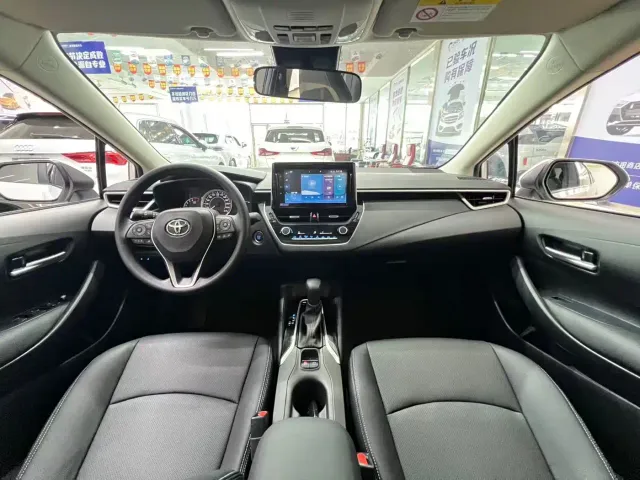 Toyota Corolla — Фото автомобиля 8