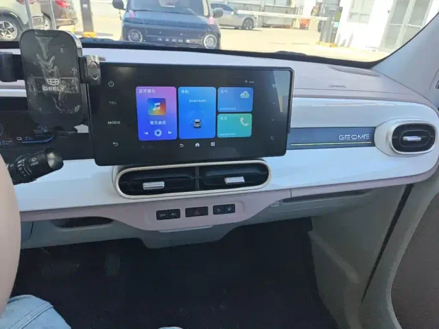 Geely Panda — Фото автомобиля 12