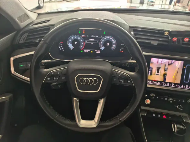 Audi Q3 — Фото автомобиля 8