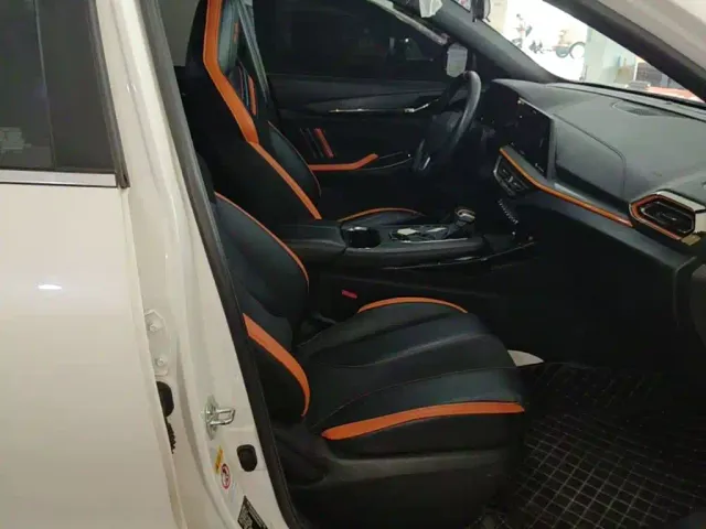 Changan Oushang X5 — Фото автомобиля 24