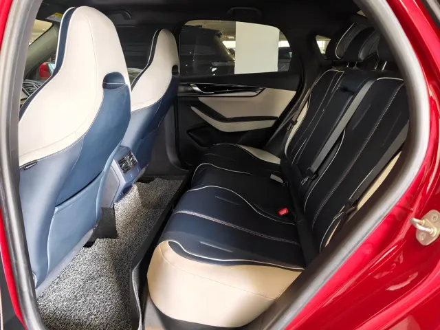 BYD Qin PLUS — Фото автомобиля 5