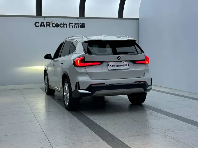 BMW X1 — Фото автомобиля 4