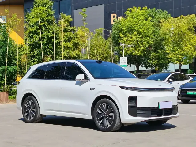 Li Auto L6 — Фото автомобиля 3
