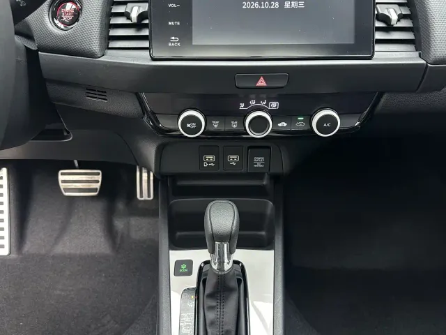Honda Fit — Фото автомобиля 17