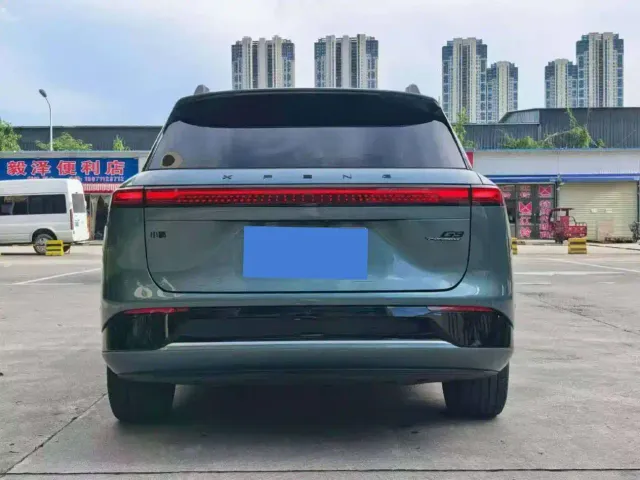 Xpeng G9 — Фото автомобиля 5