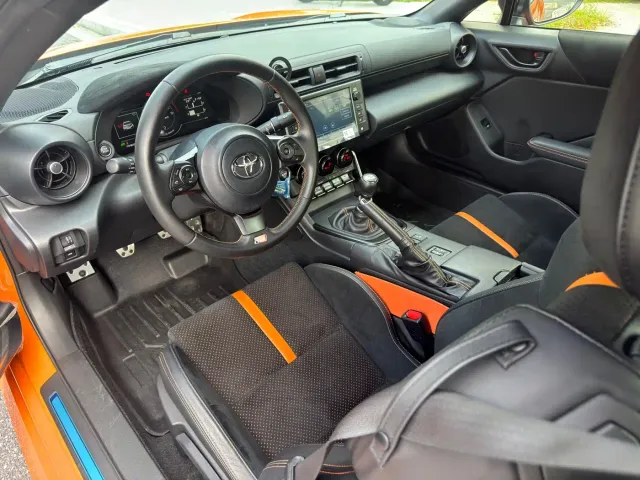 Toyota 86 — Фото автомобиля 8