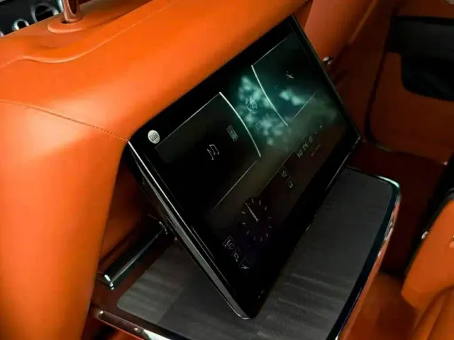 Rolls-Royce Cullinan — Фото автомобиля 6