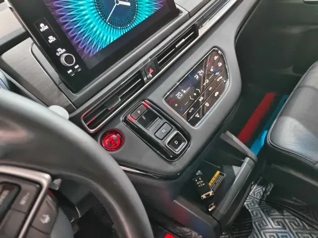 Honda Elysion — Фото автомобиля 15