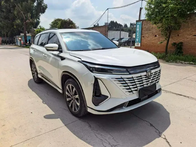 Changan CS75 Plus — Фото автомобиля 3