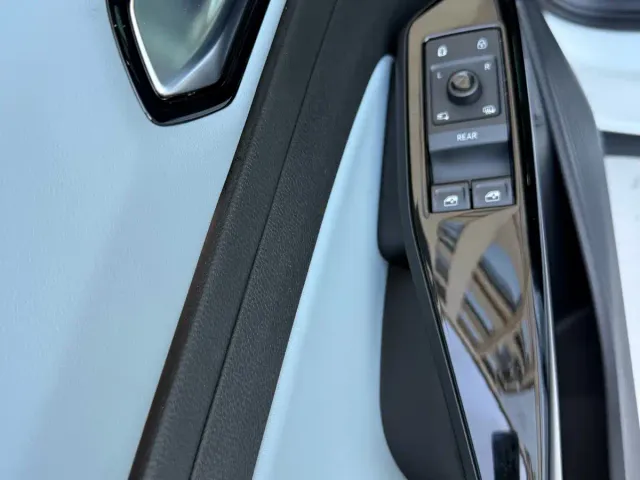 Volkswagen Volkswagen ID.4 X 2025 Smart Pure Intelligent Edition — Фото автомобиля 8
