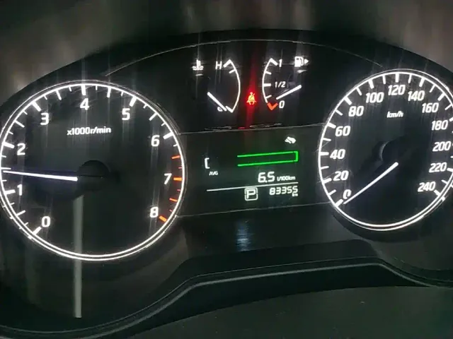 Nissan Tiida 2021 1.6L CVT Cool Edition — Фото автомобиля 11