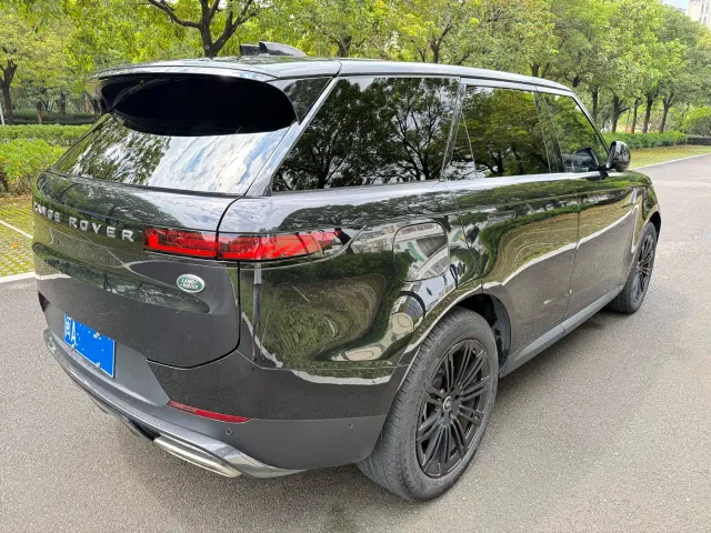 Land Rover Range Rover Sport — Фото автомобиля 4