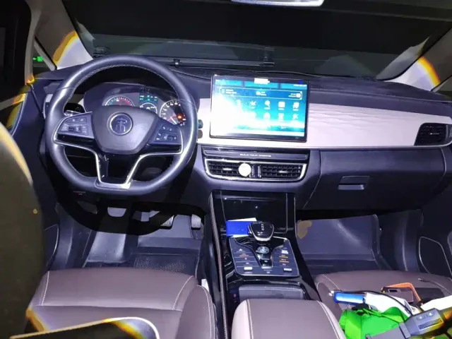 BYD Song MAX — Фото автомобиля 5
