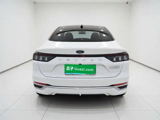 Ford Mondeo — Фото автомобиля 3