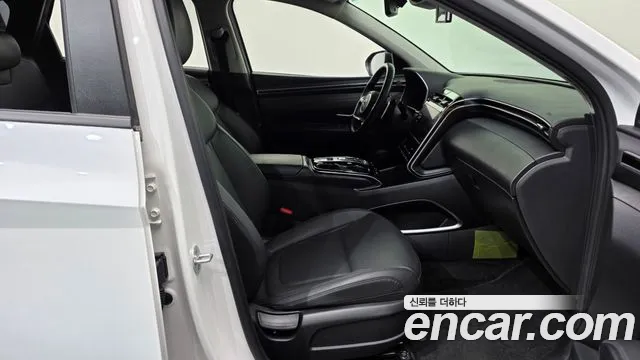 Hyundai Tucson Tucson (NX4) Бензин 1.6 турбо 2WD — Фото автомобиля 11