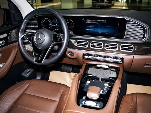 Mercedes-Benz GLE-Class — Фото автомобиля 29