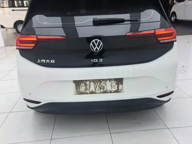 Volkswagen ID.3 — Фото автомобиля 8