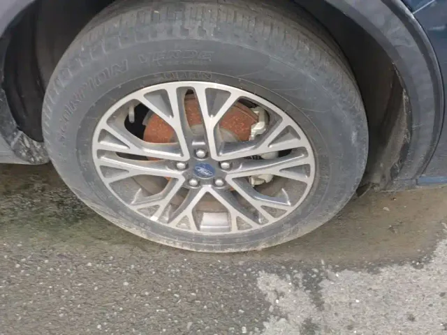 Ford Escape — Фото автомобиля 21