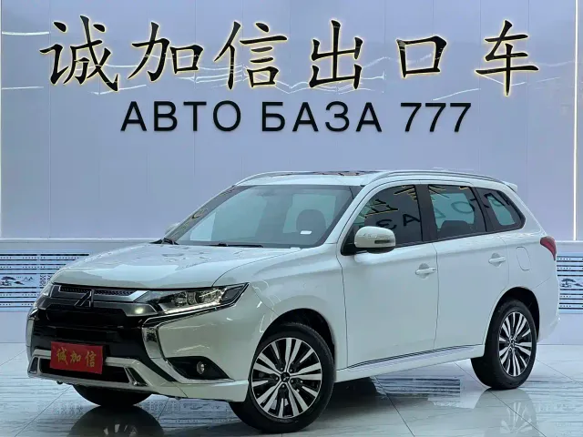Фотография автомобиля — Mitsubishi Outlander