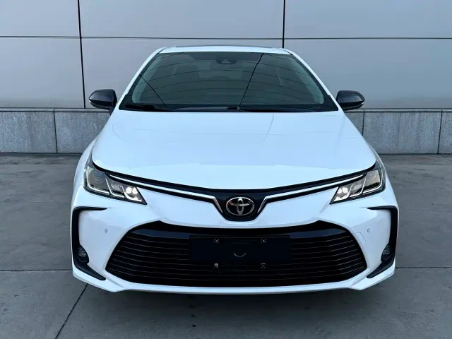 Toyota Corolla — Фото автомобиля 2