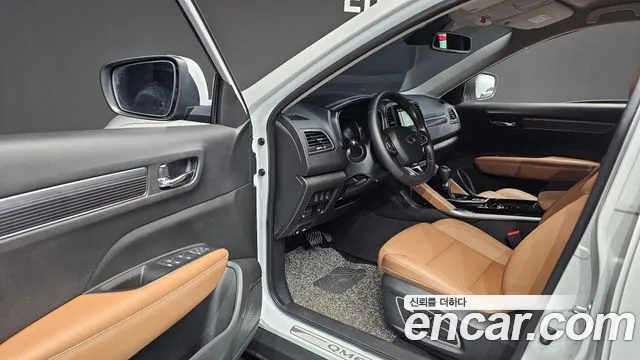 Renault-KoreaSamsung QM6 Новый QM6 2.0 LPe RE Signature 2WD — Фото автомобиля 10