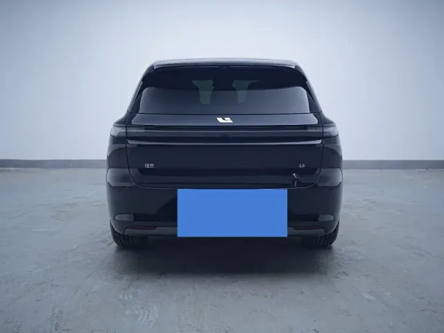 Li Auto L6 — Фото автомобиля 5
