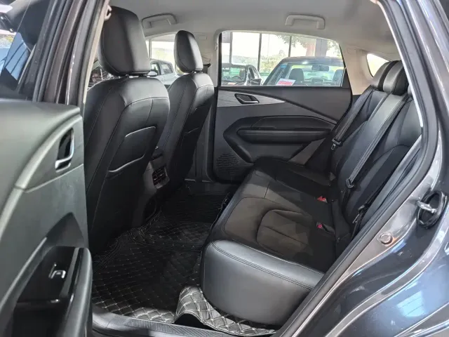 Wuling Starlight — Фото автомобиля 10