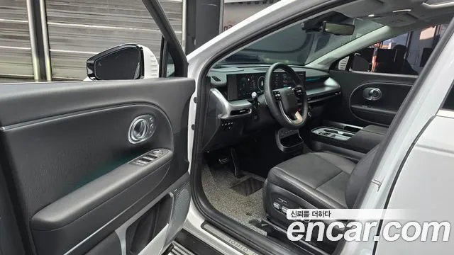 Hyundai Ioniq 9 — Фото автомобиля 10