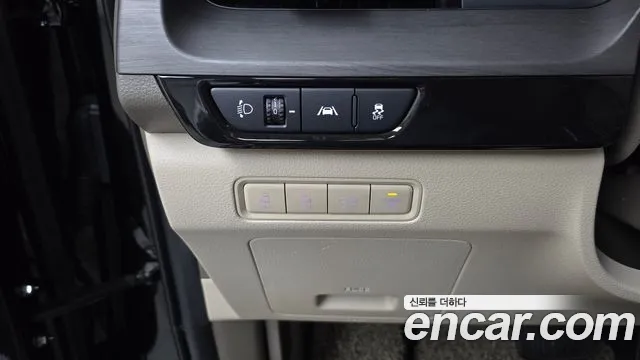 Kia Carnival 4th Gen — Фото автомобиля 28