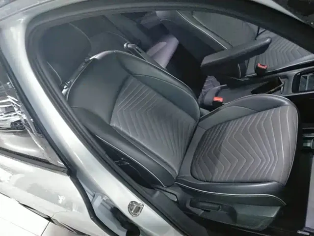 Volkswagen ID.3 — Фото автомобиля 24
