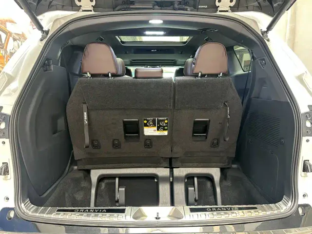 Toyota Granvia — Фото автомобиля 8