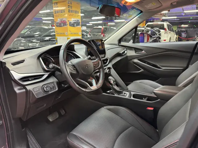 Chevrolet Orlando — Фото автомобиля 12